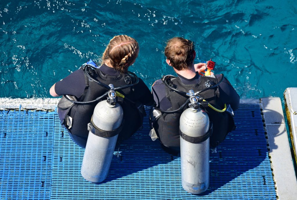 Precautions You Should Watch Out on Scuba Diving Holiday for Beginners