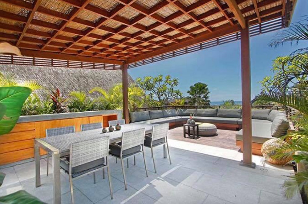 Elite Property in Bali Lounge Ocean View