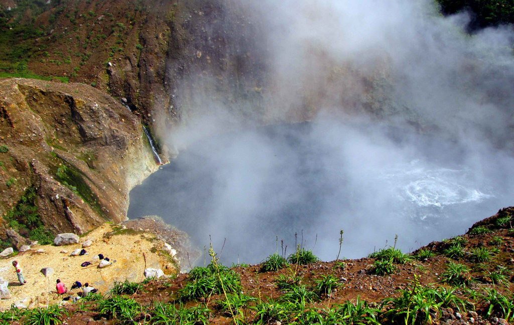 boiling lake Dominica